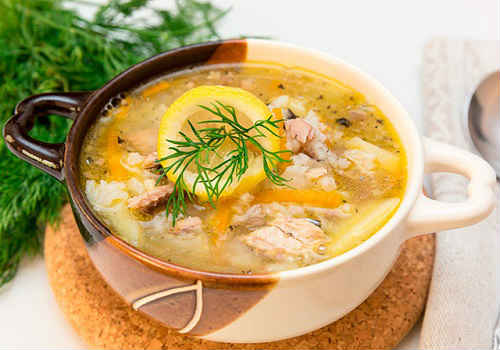Рыбный суп из консервов сардины в масле с вермишелью 